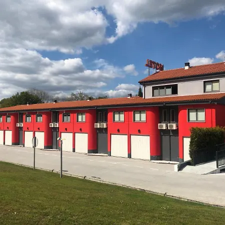 Venus Santiago 3* Луоу