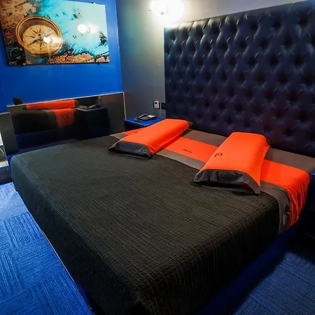 Venus Santiago Motel 3*